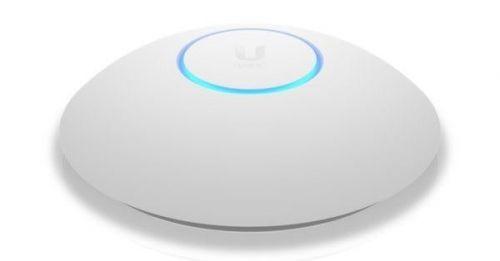 Bộ phát Ubiquiti UniFi U6 LR - WiFi 6 chuẩn AX, tốc độ 3.0 Gbps